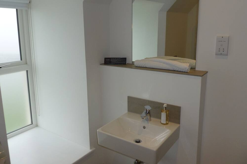 Photo of Bathroom in John O'Groats
