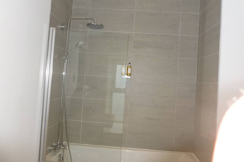 Photo of Bathroom in John O'Groats
