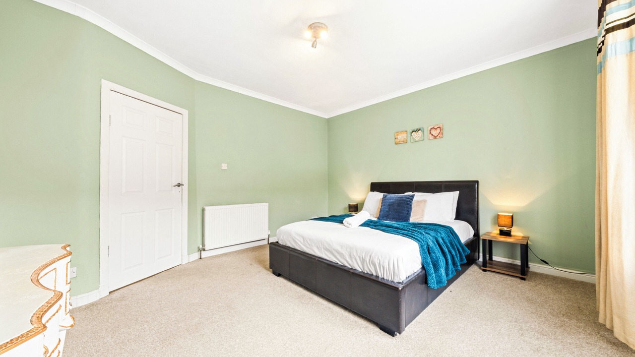 Photo of Bedroom in Glasgow