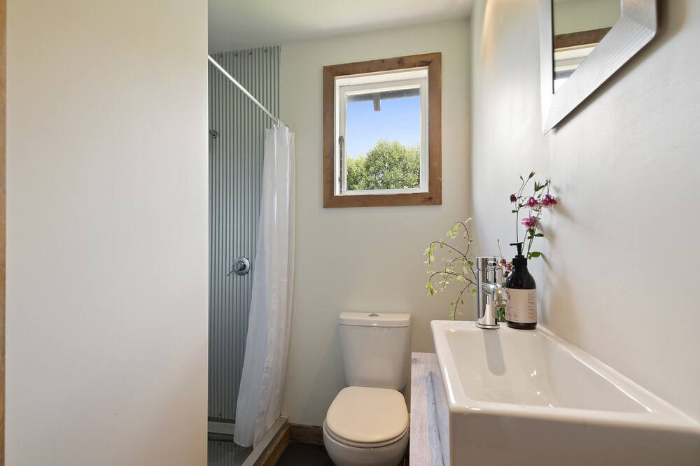 Photo of Bathroom in Grovetown
