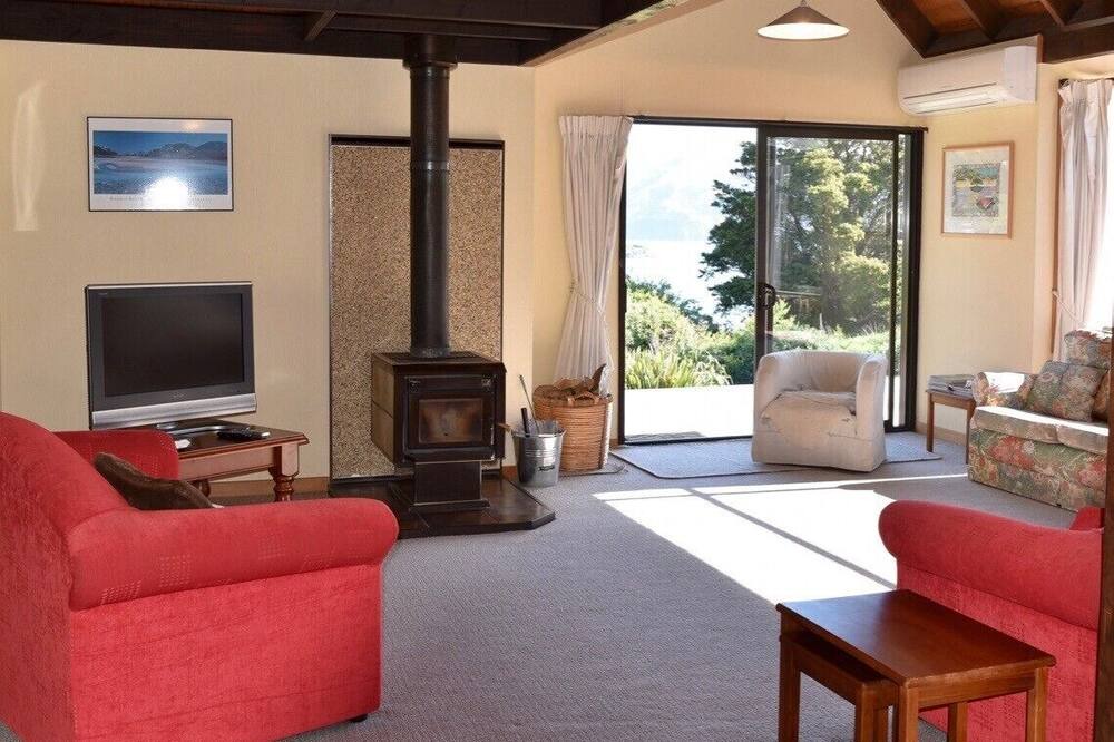 Photo of Livingroom in Akaroa