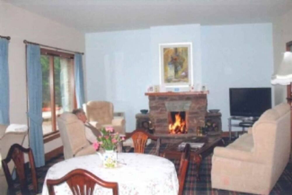 Photo of Livingroom in Tarbert