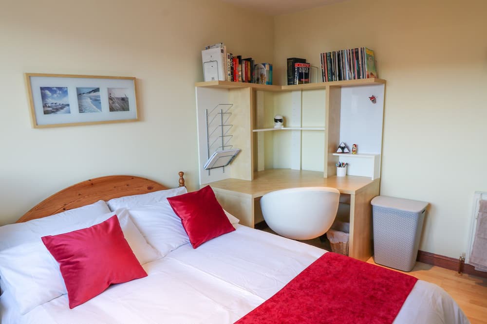Photo of Bedroom in Wemyss Bay