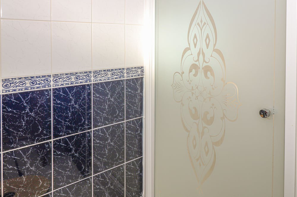 Photo of Bathroom in Wemyss Bay