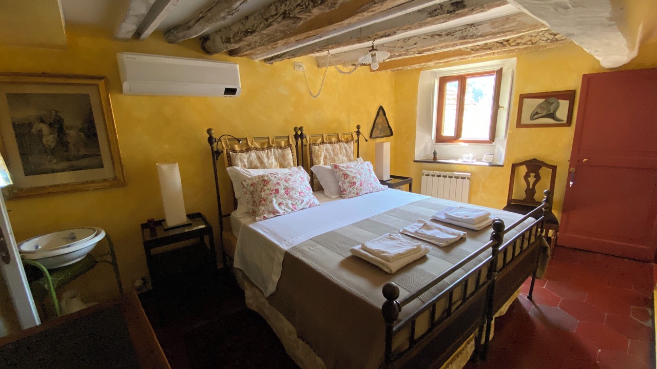 Photo of Bedroom in Savignone