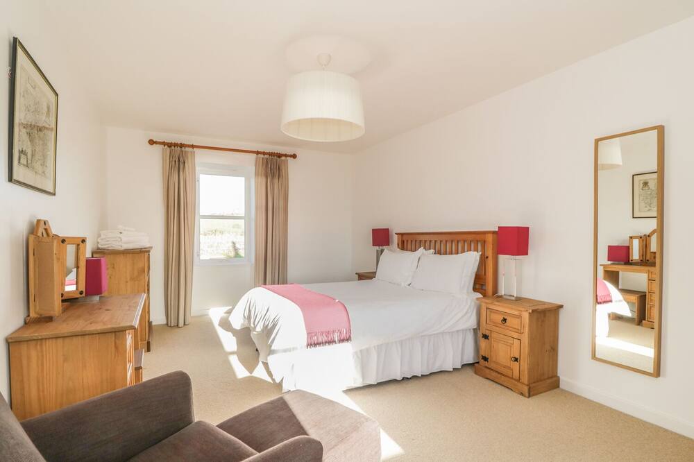 Photo of Bedroom in Rothesay