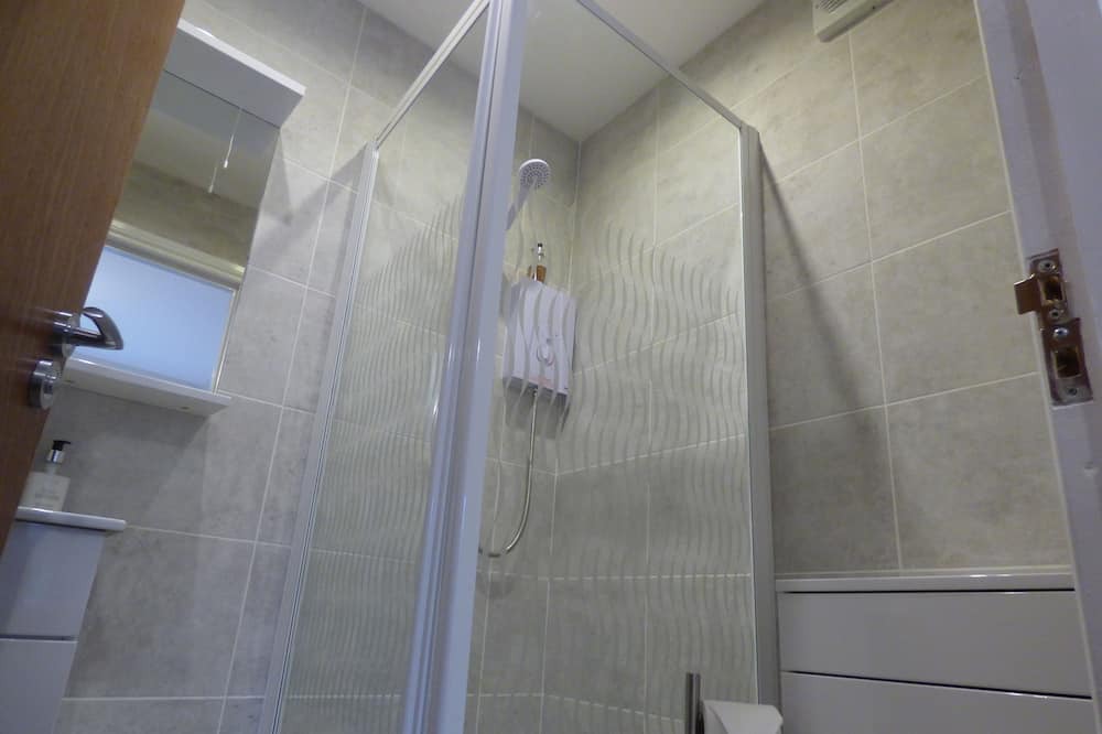 Photo of Bathroom in Tollcross