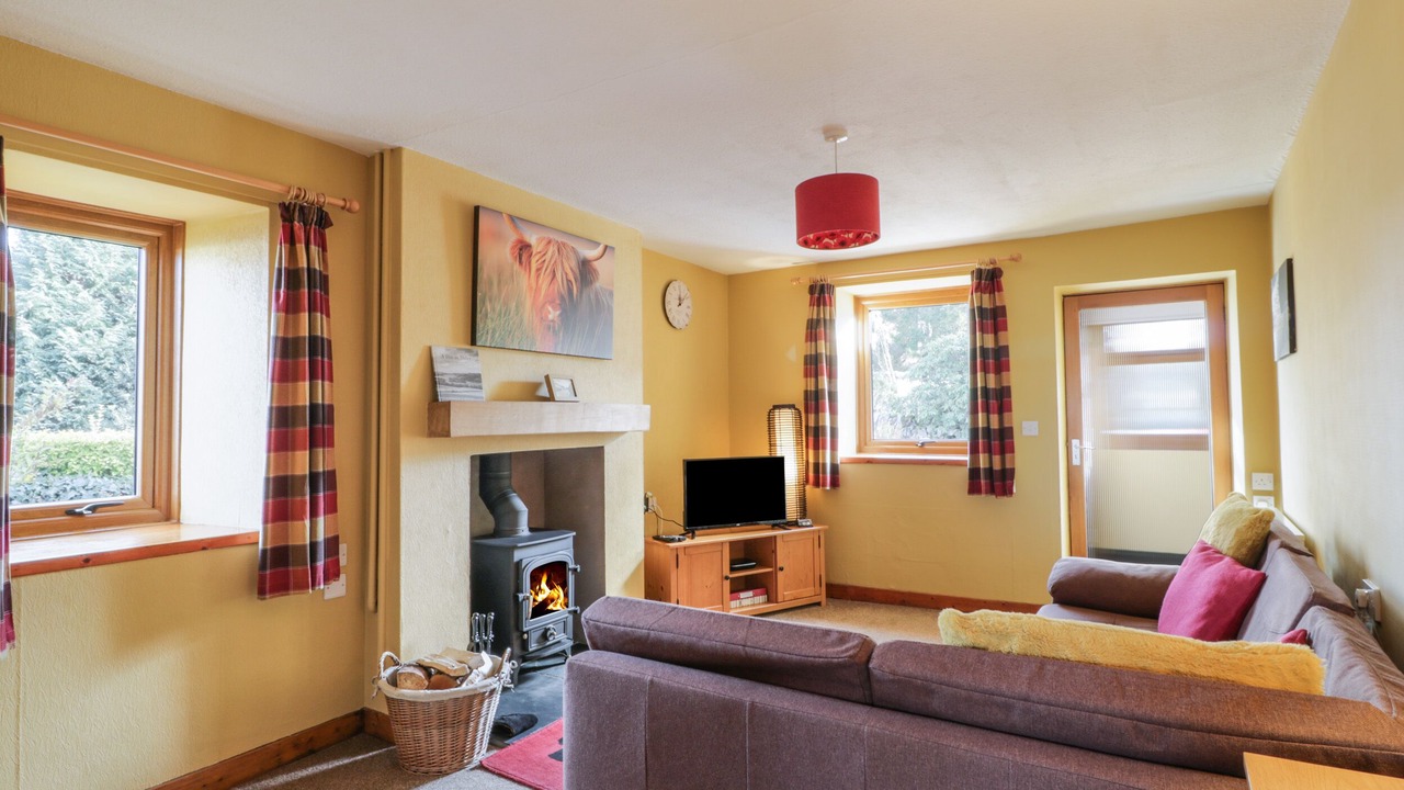 Photo of Livingroom in Saint John's Town of Dalry