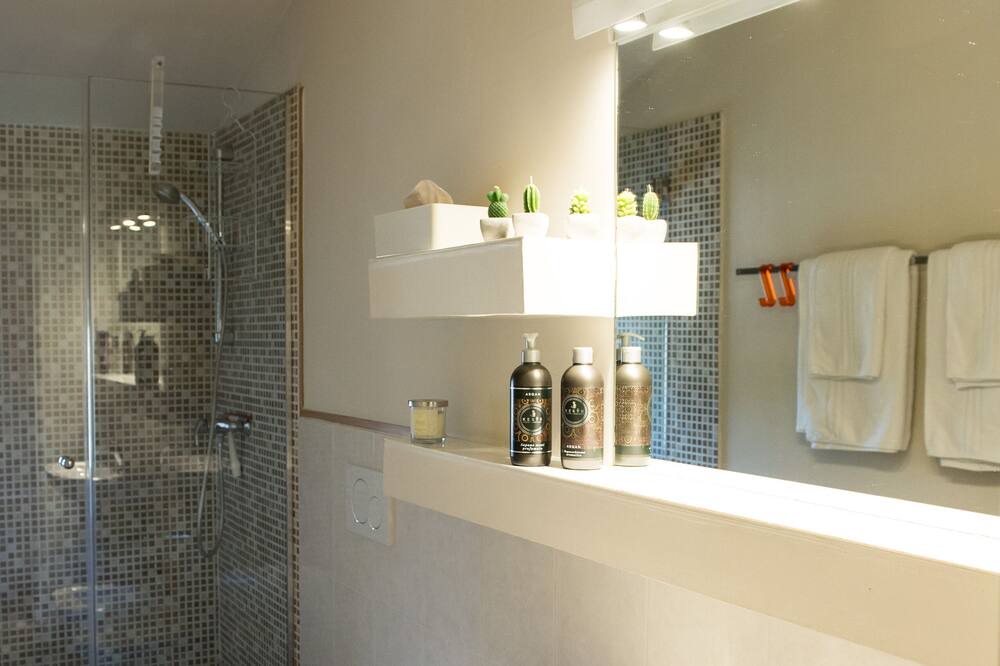 Photo of Bathroom in Arco