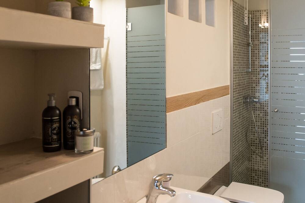 Photo of Bathroom in Arco