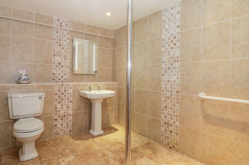 Photo of Bathroom in Halstead