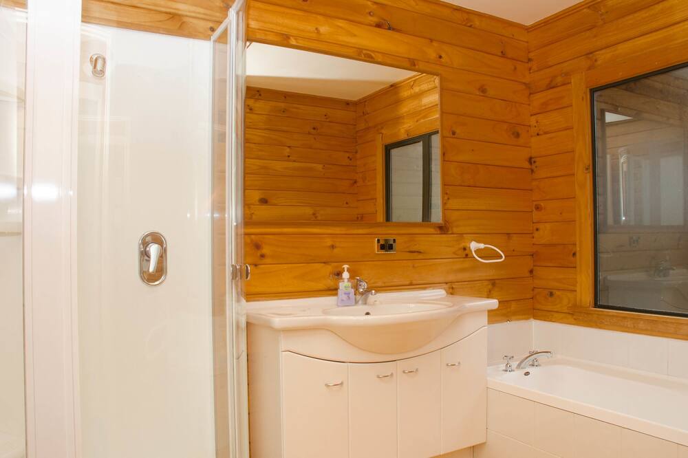 Photo of Bathroom in Hanmer Springs