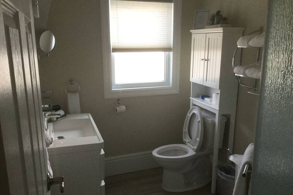 Photo of Bathroom in Stratford