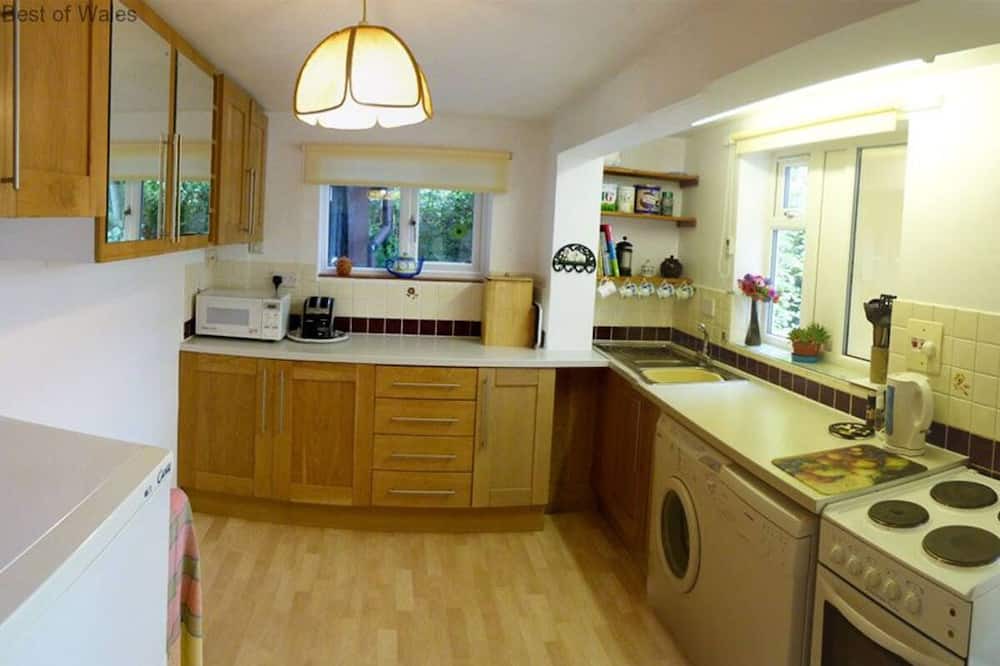 Photo of Kitchen in Newcastle-on-Clun
