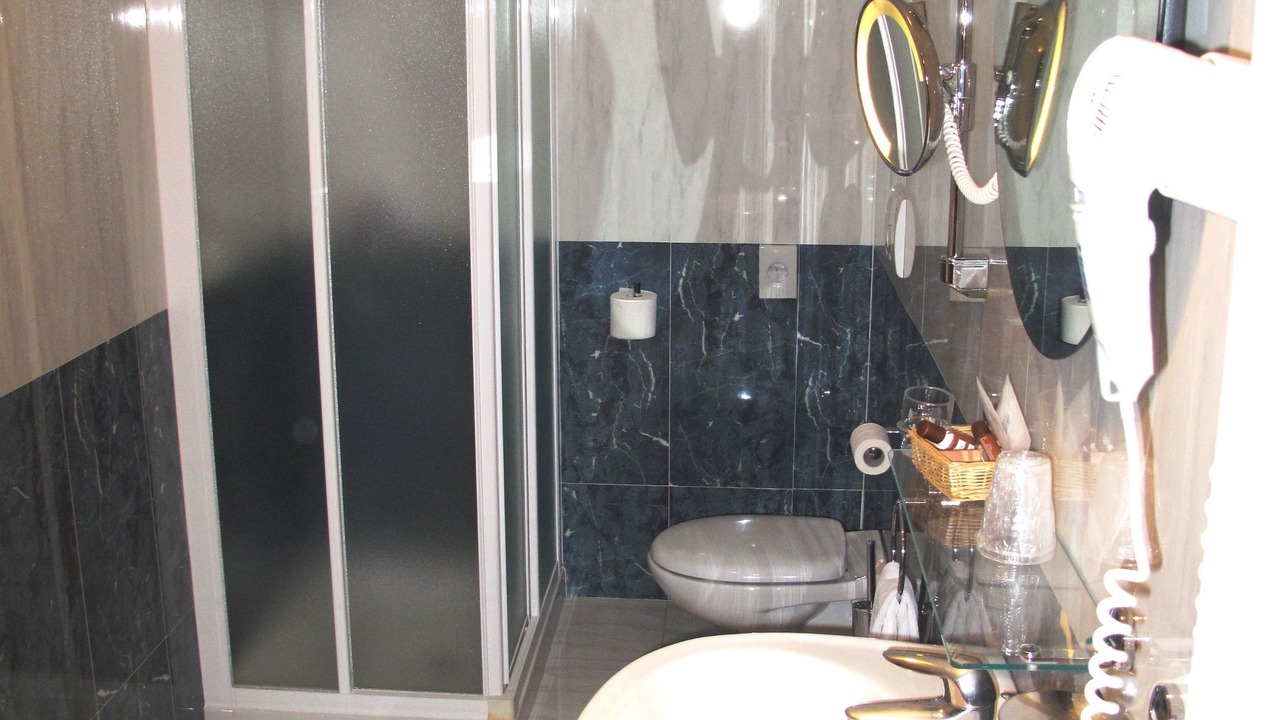 Photo of Bathroom in Arco