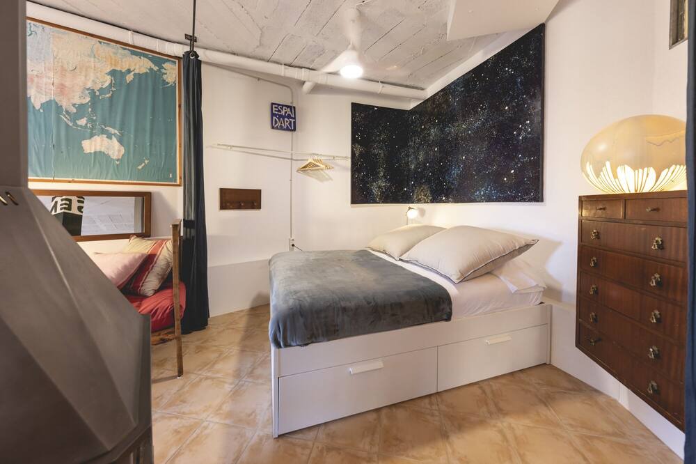 Photo of Bedroom in Pals