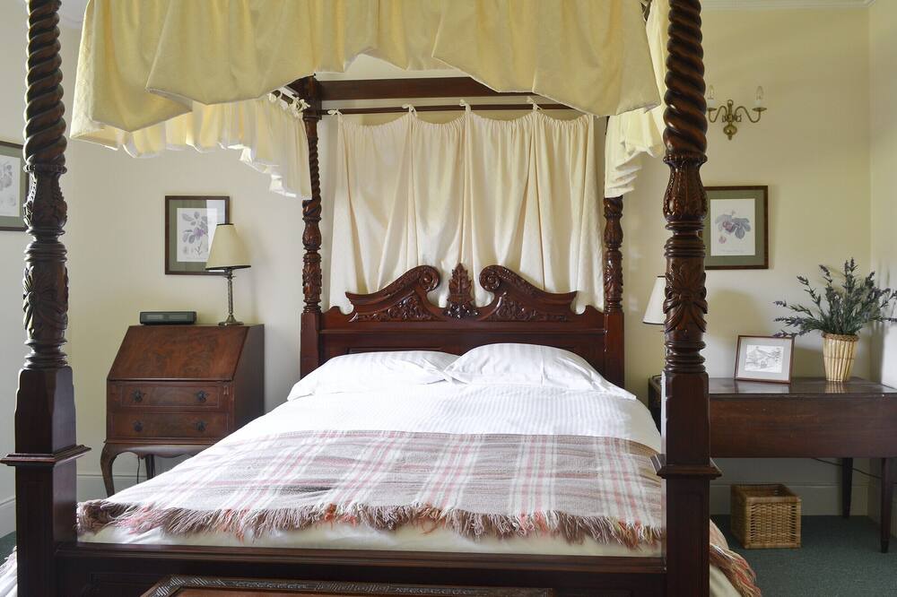 Photo of Bedroom in Kyleakin