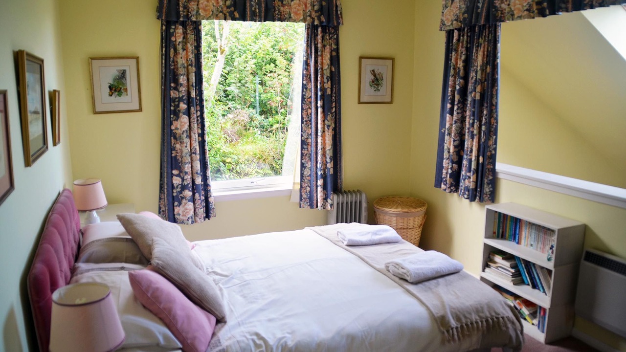 Photo of Bedroom in Crinan
