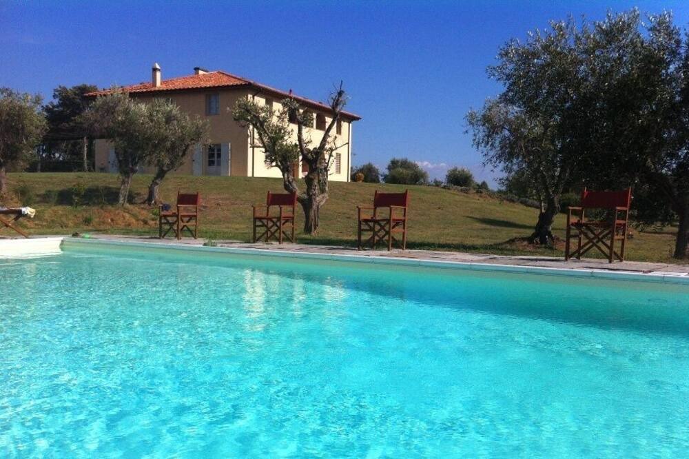 Photo of Outdoor in Cecina