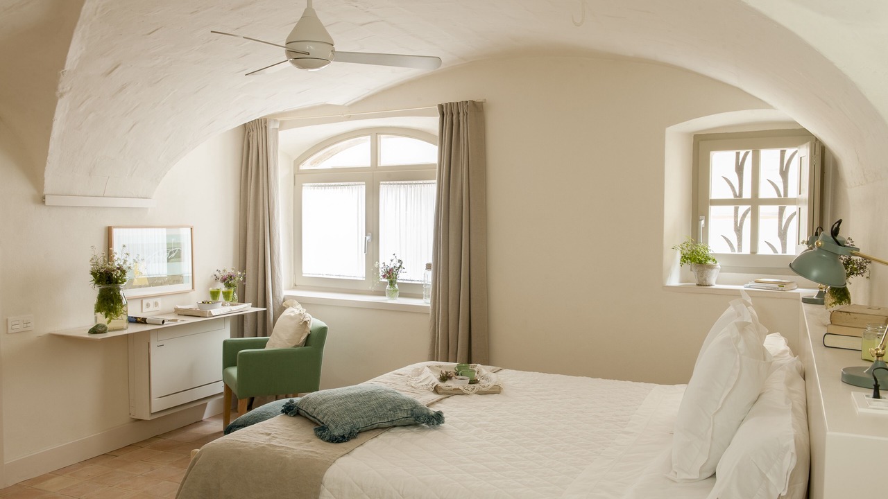 Photo of Bedroom in Pals