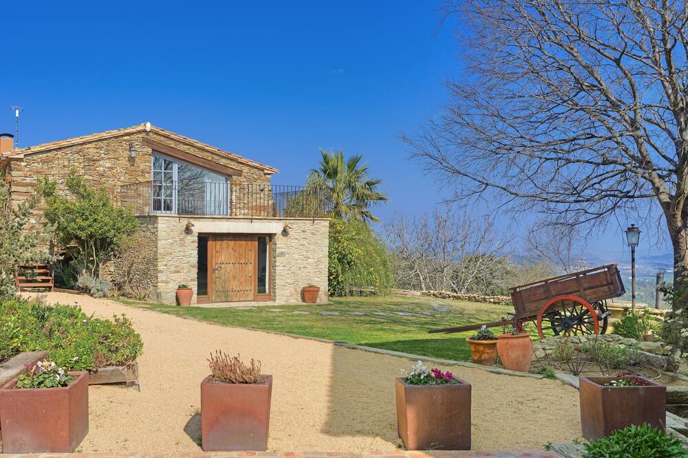 Photo of Outdoor in Cruilles Monells I Sant Sadurn