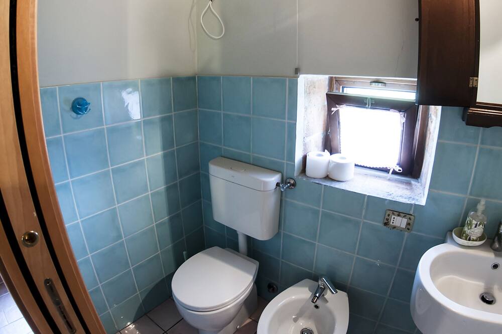 Photo of Bathroom in Vernio
