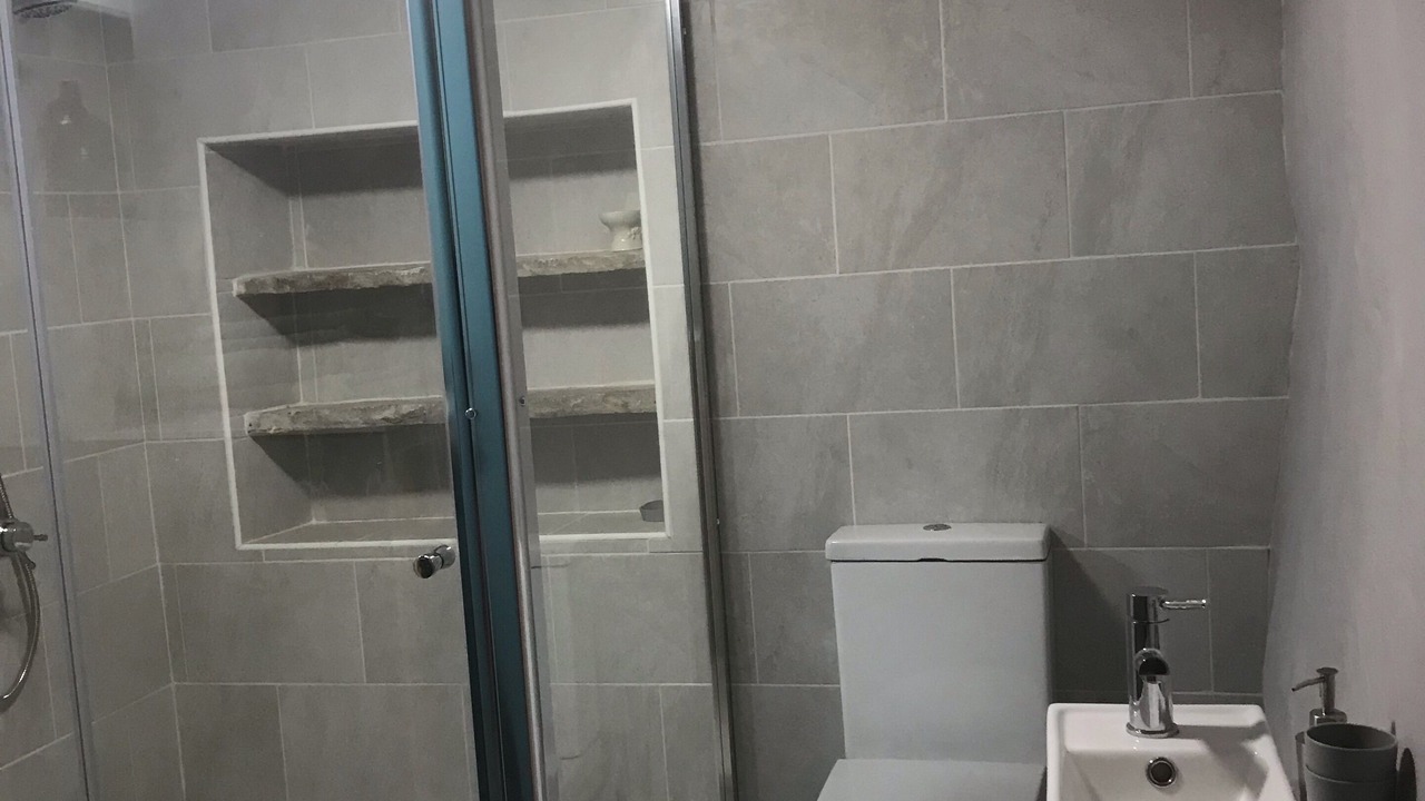 Photo of Bathroom in Worton