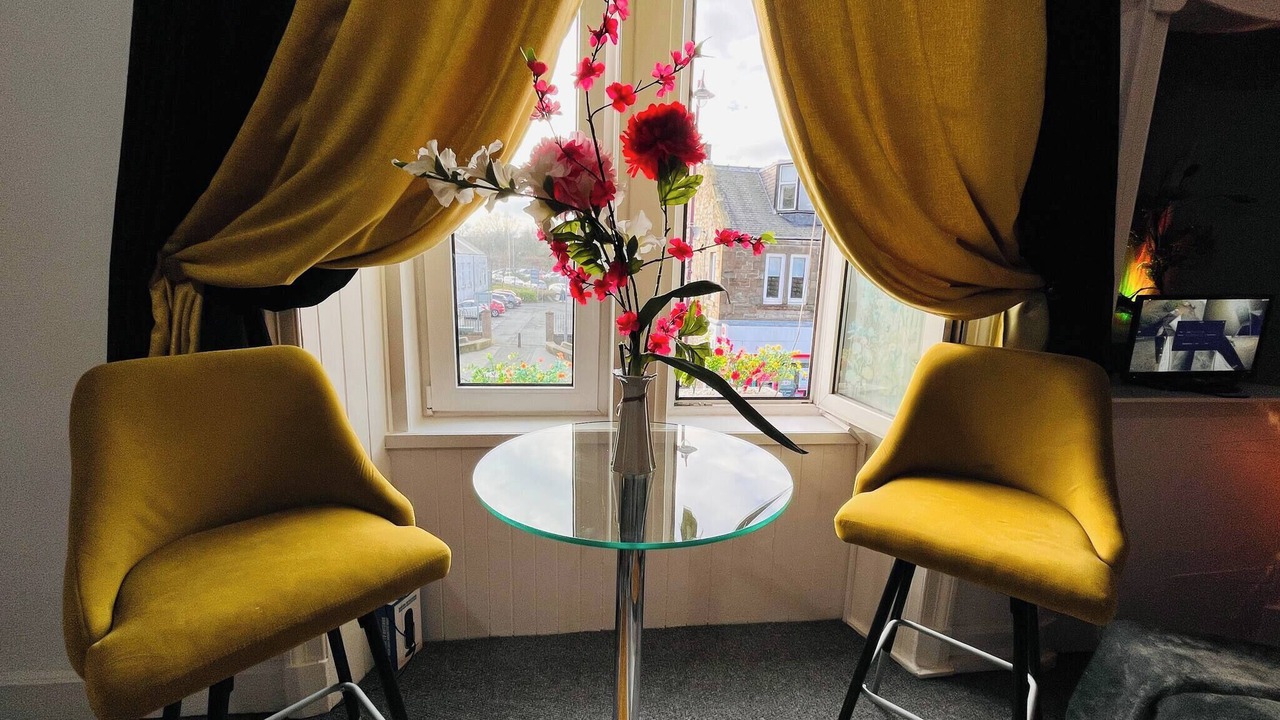Photo of Livingroom in Cowdenbeath