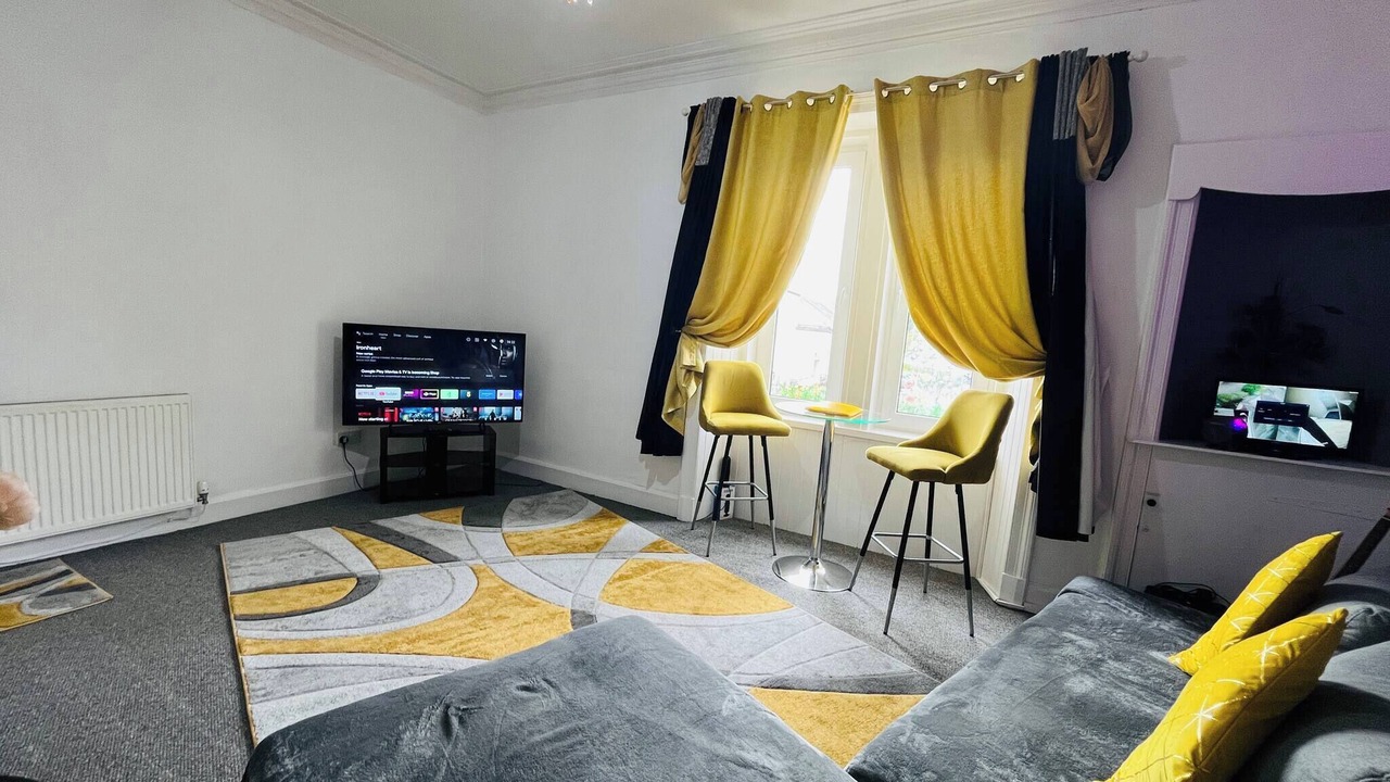 Photo of Livingroom in Cowdenbeath