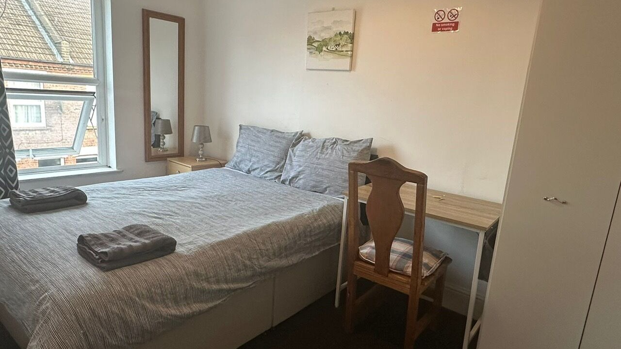 Photo of Bedroom in Luton