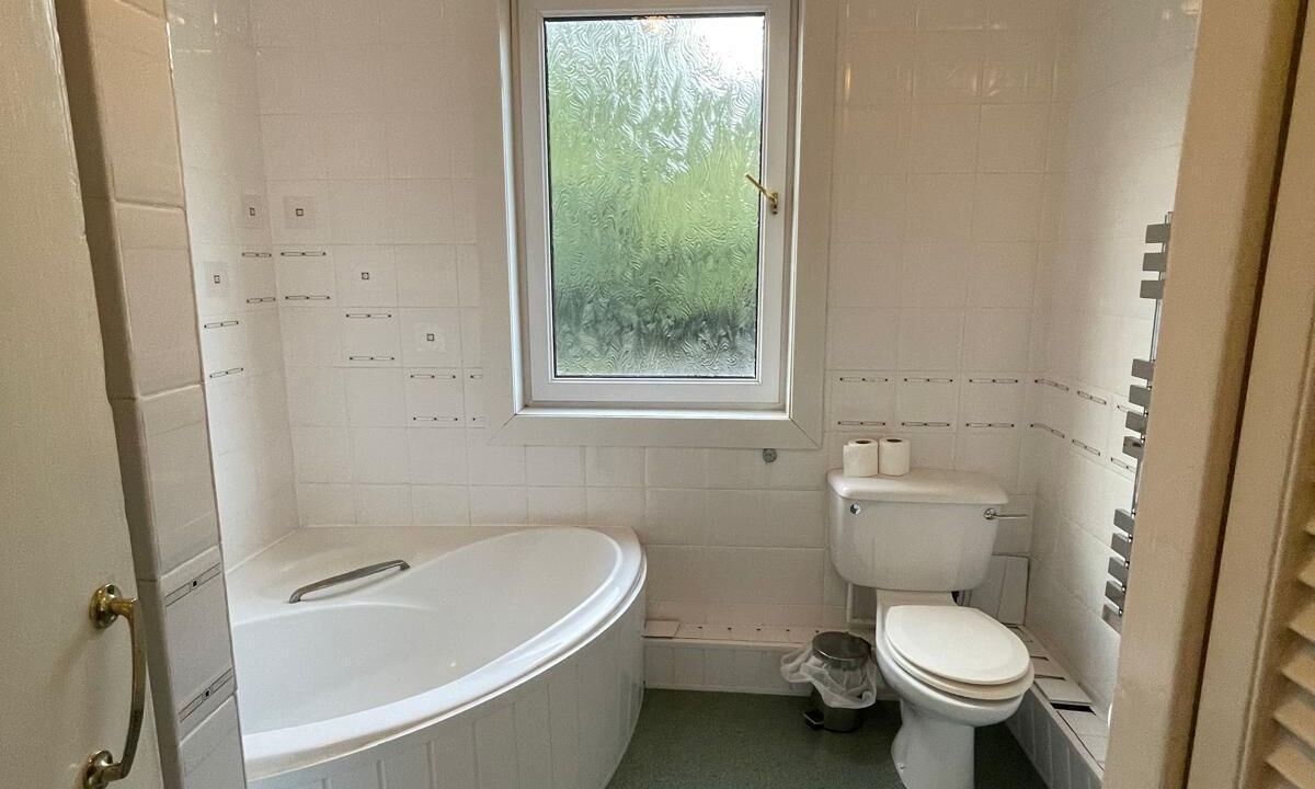 Photo of Bathroom in Dumbarton