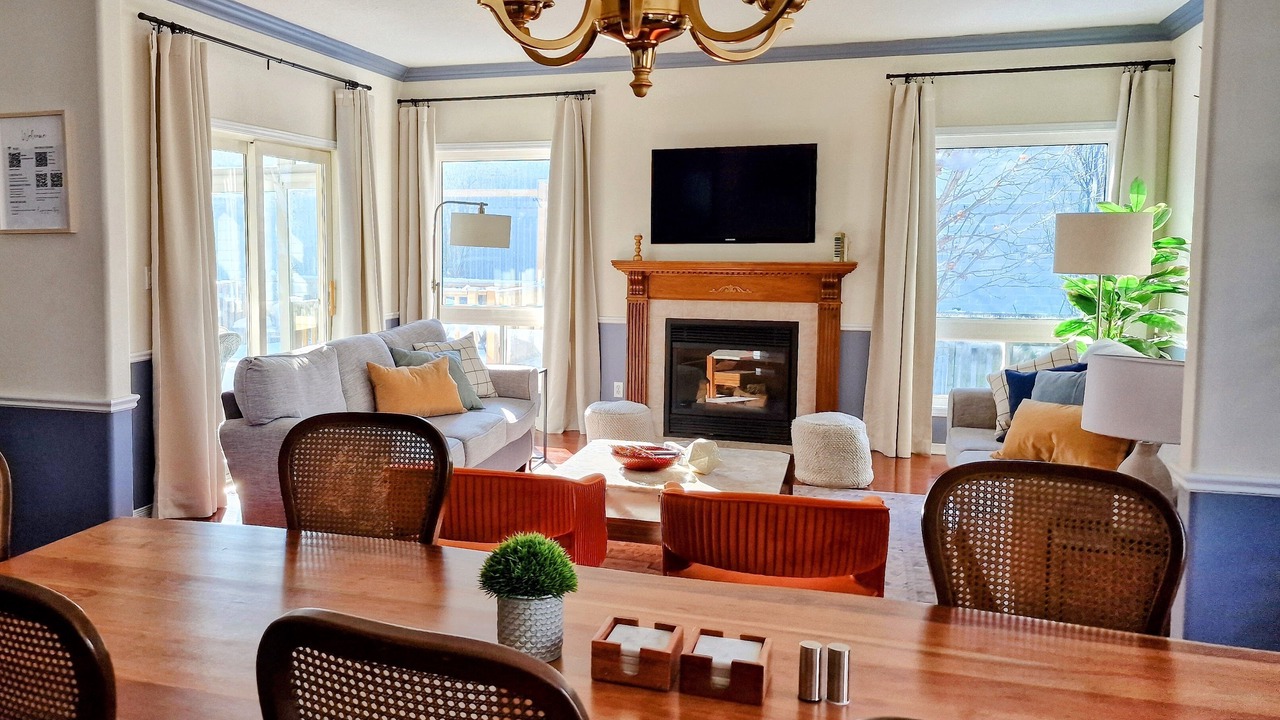 Photo of Livingroom in Kingston