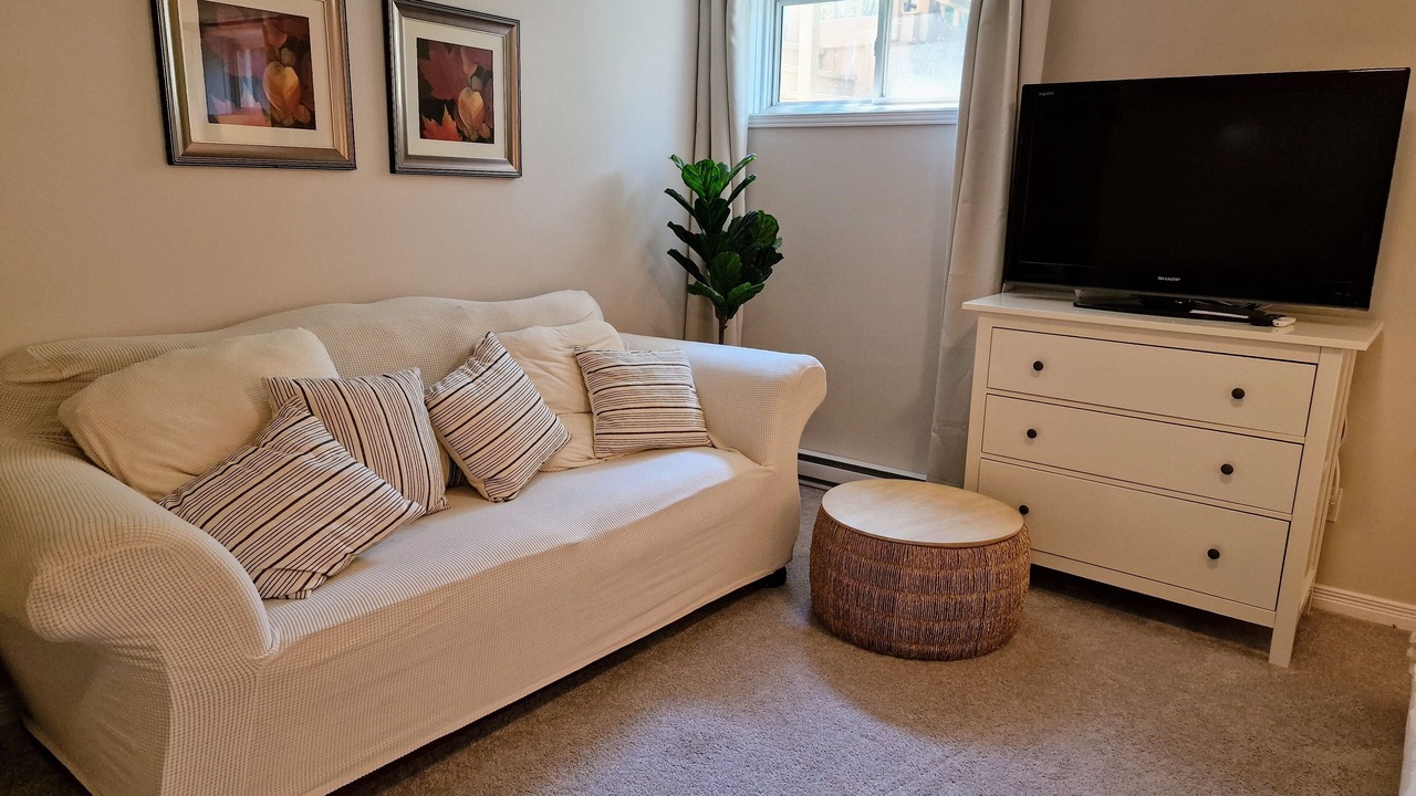 Photo of Livingroom in Kingston