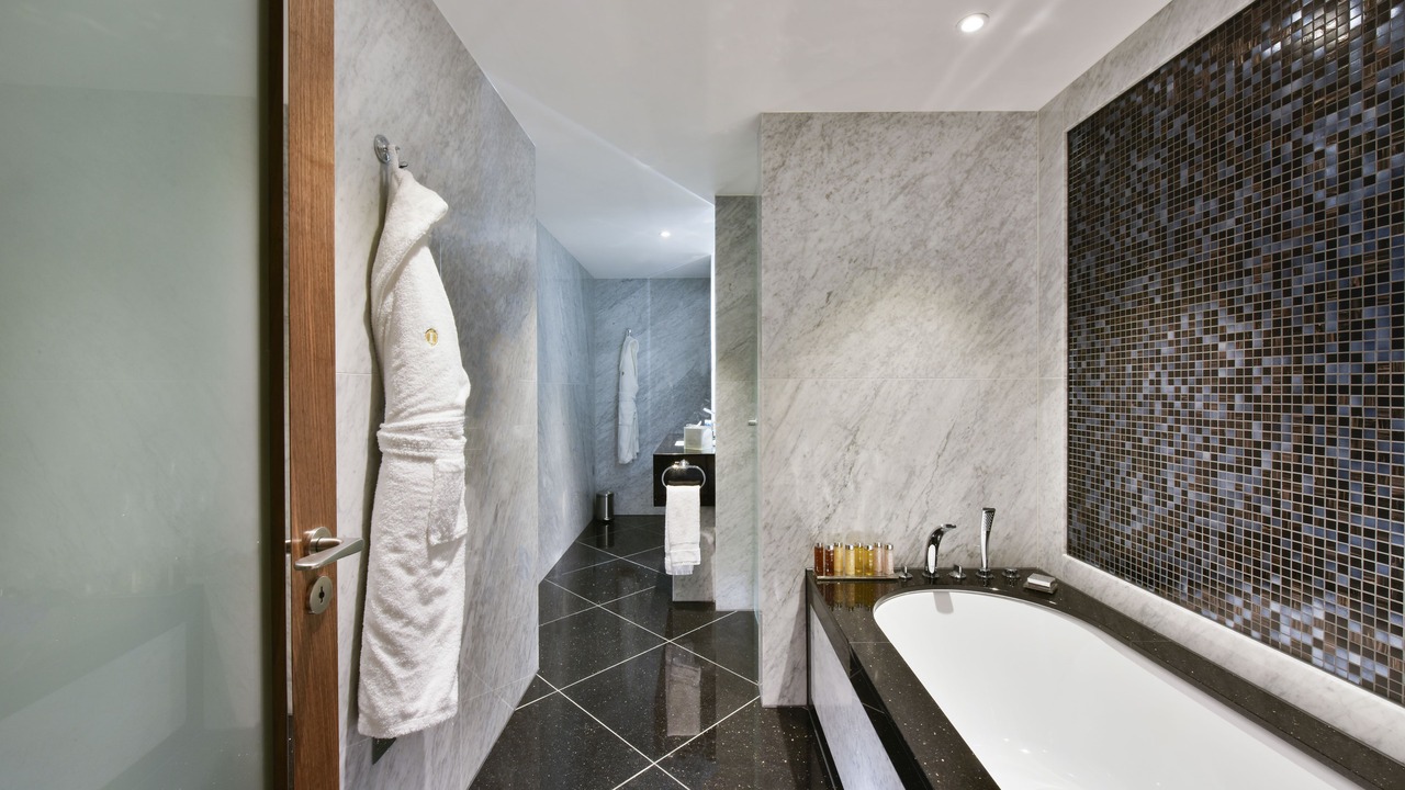 Photo of Bathroom in Peninsula