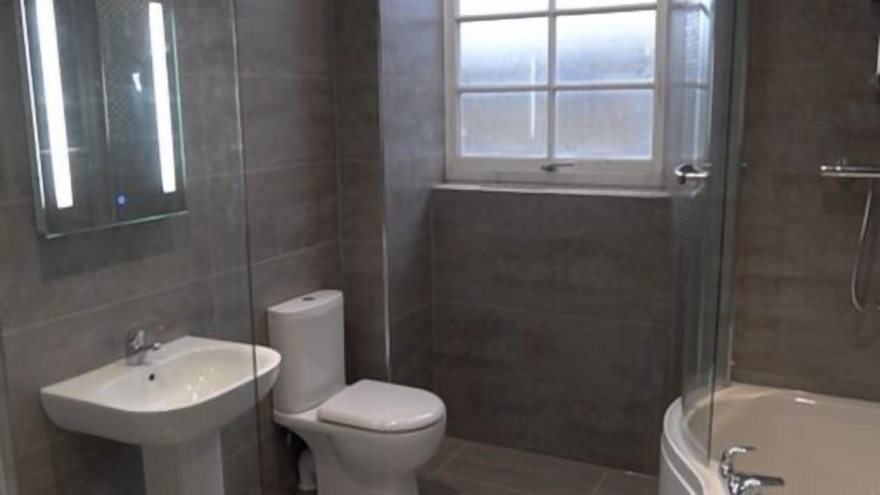 Photo of Bathroom in Portnahaven