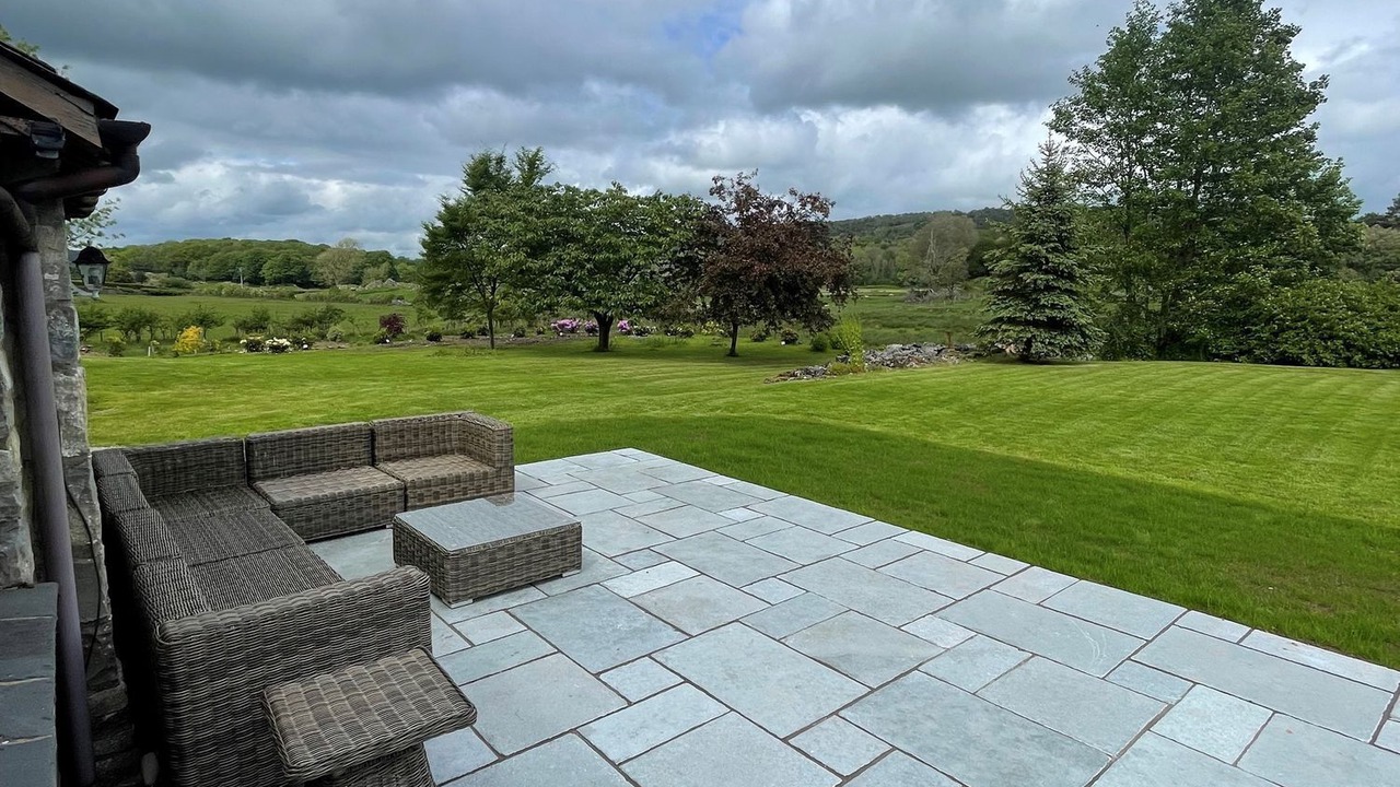 Photo of Patio Balcony in Low Newton