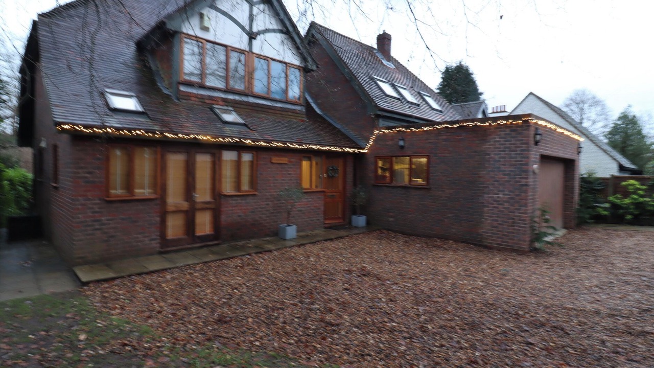 Photo of Outdoor in Farnham Common