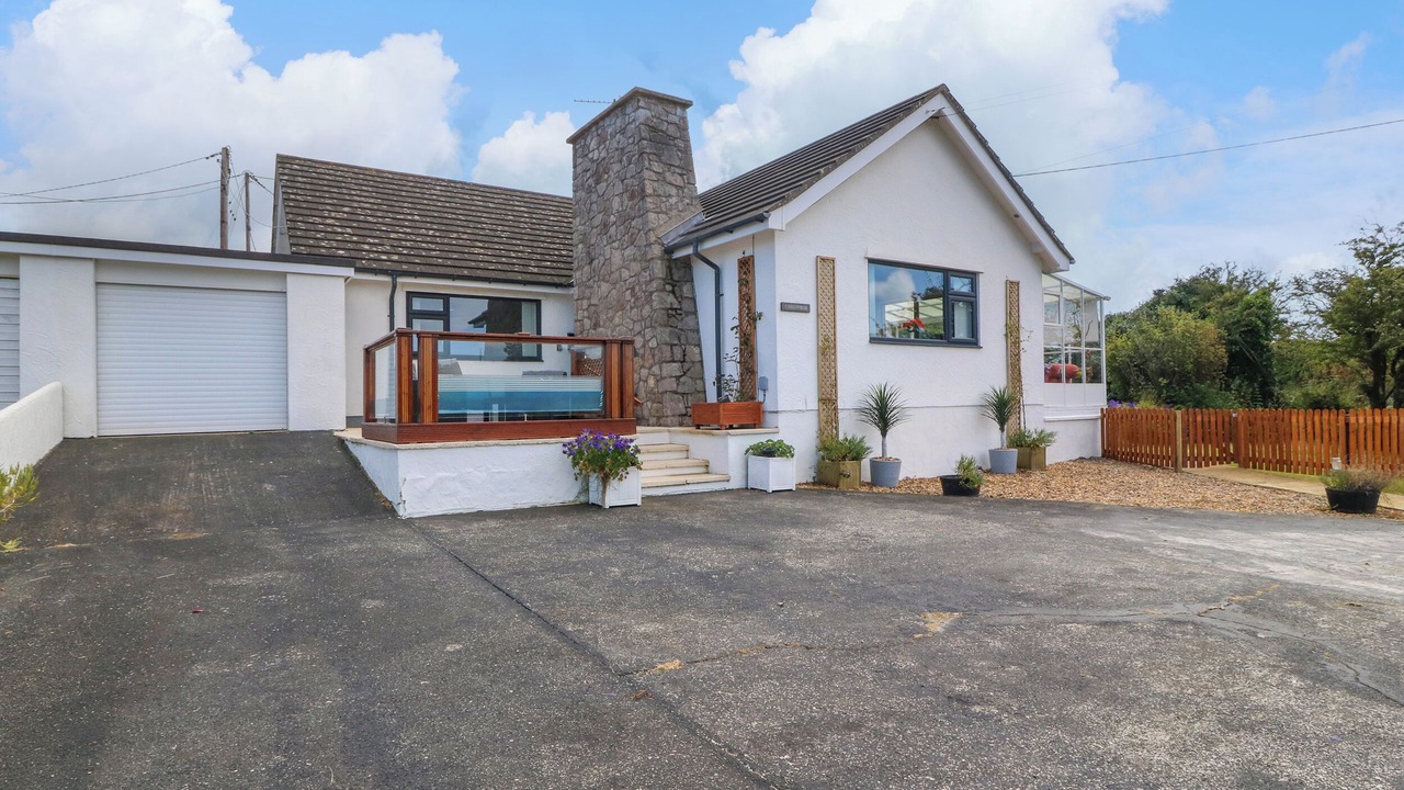 Photo of Outdoor in Caergeiliog