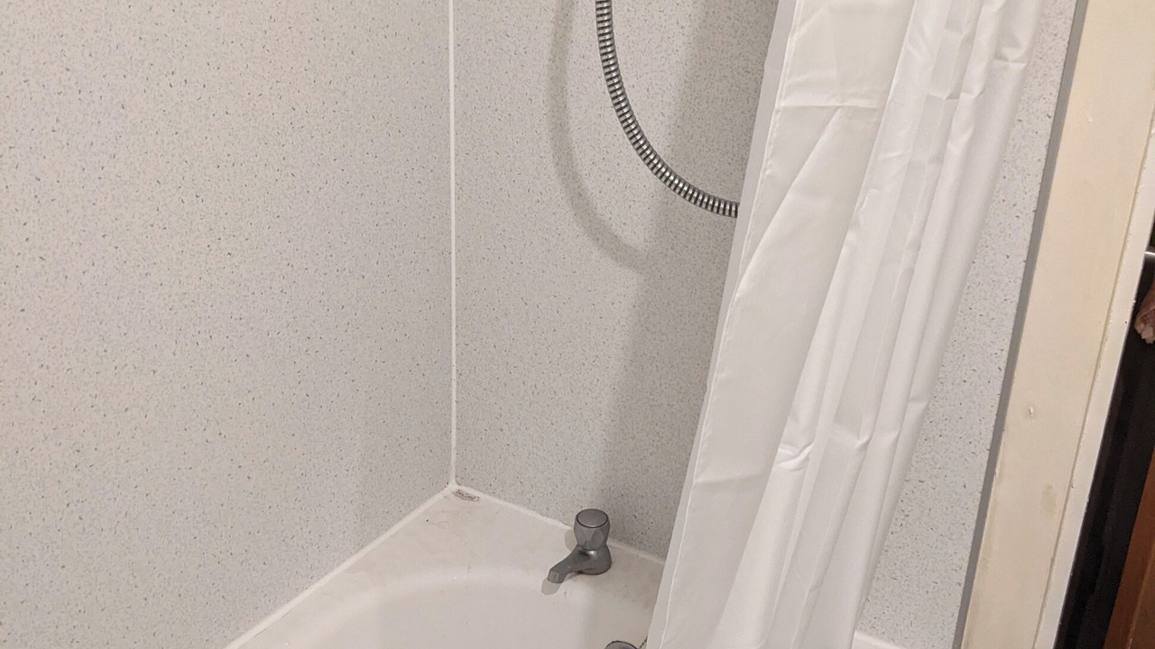 Photo of Bathroom in Girvan