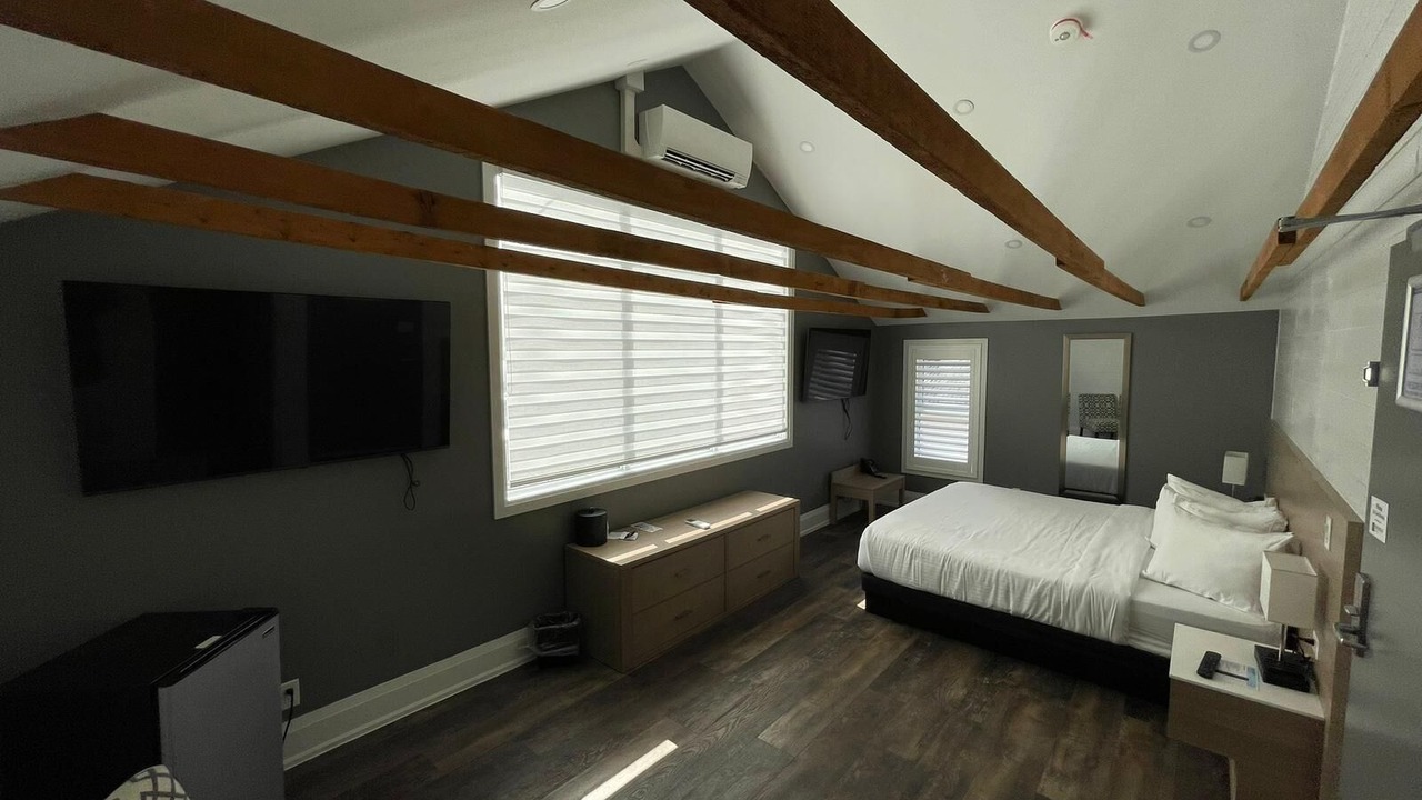 Photo of Bedroom in Grand Bend