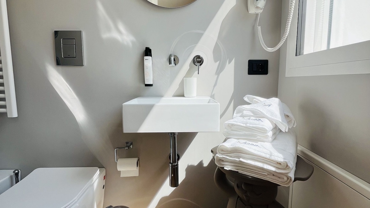 Photo of Bathroom in Carini
