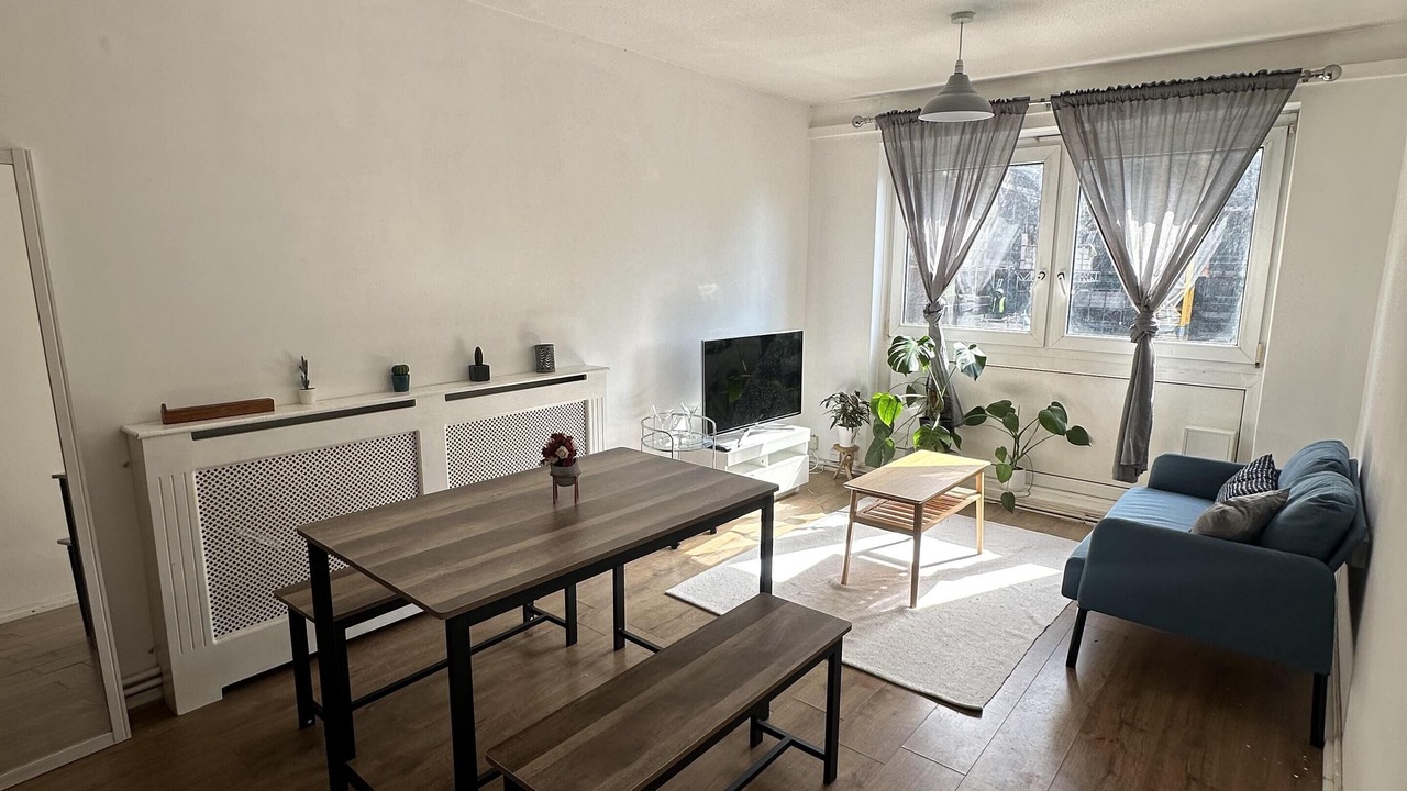 Photo of Bedroom in Custom House