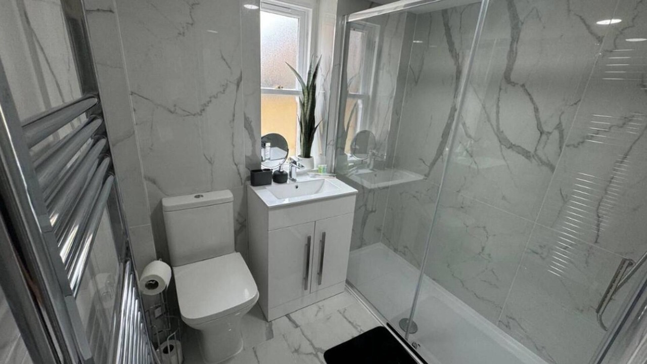 Photo of Bathroom in City Centre Glasgow