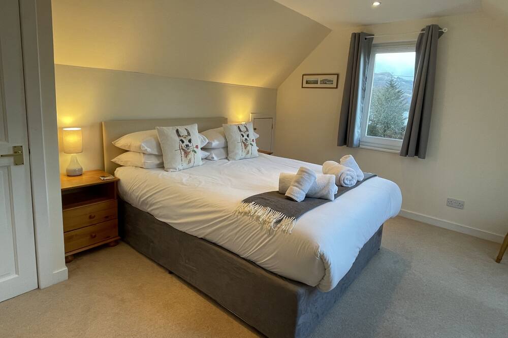 Photo of Bedroom in Cairndow