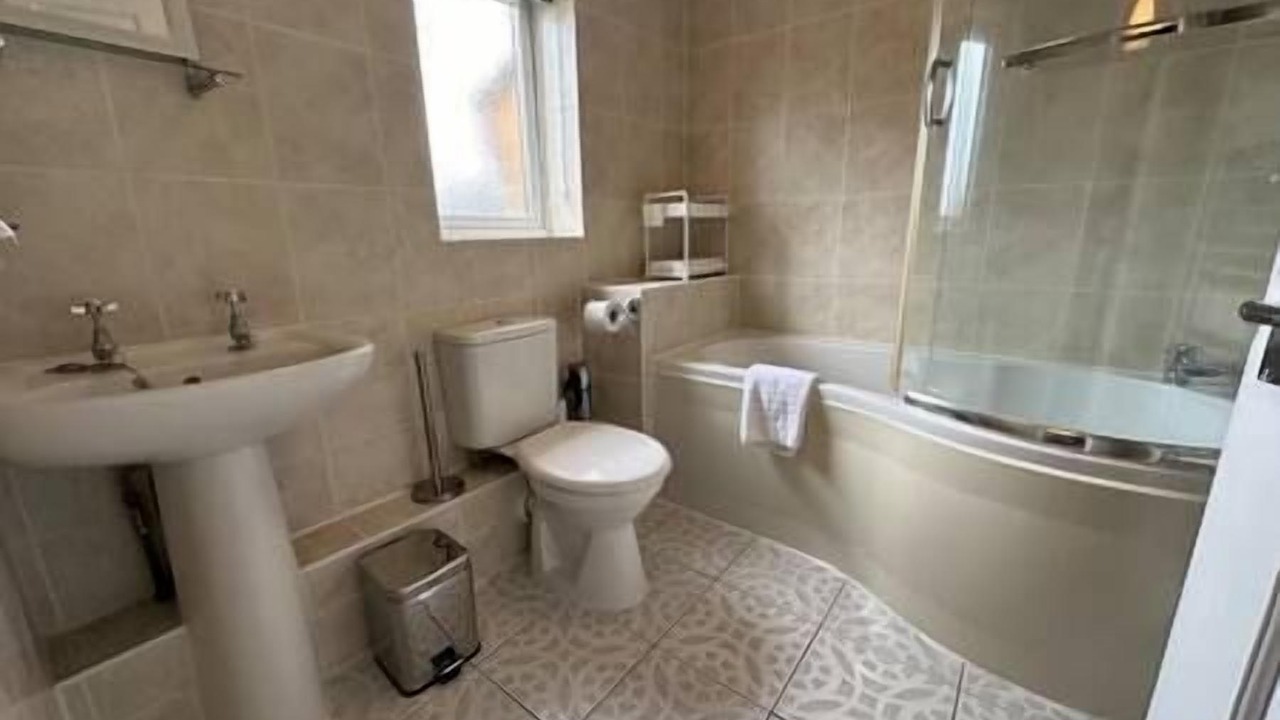 Photo of Bathroom in Borehamwood