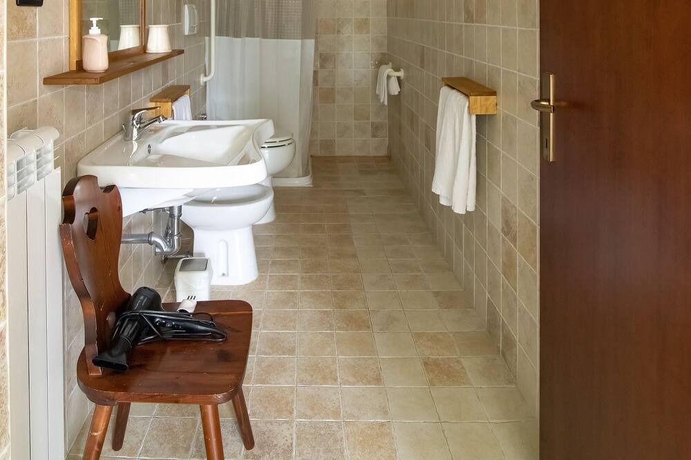 Photo of Bathroom in Gualdo Tadino