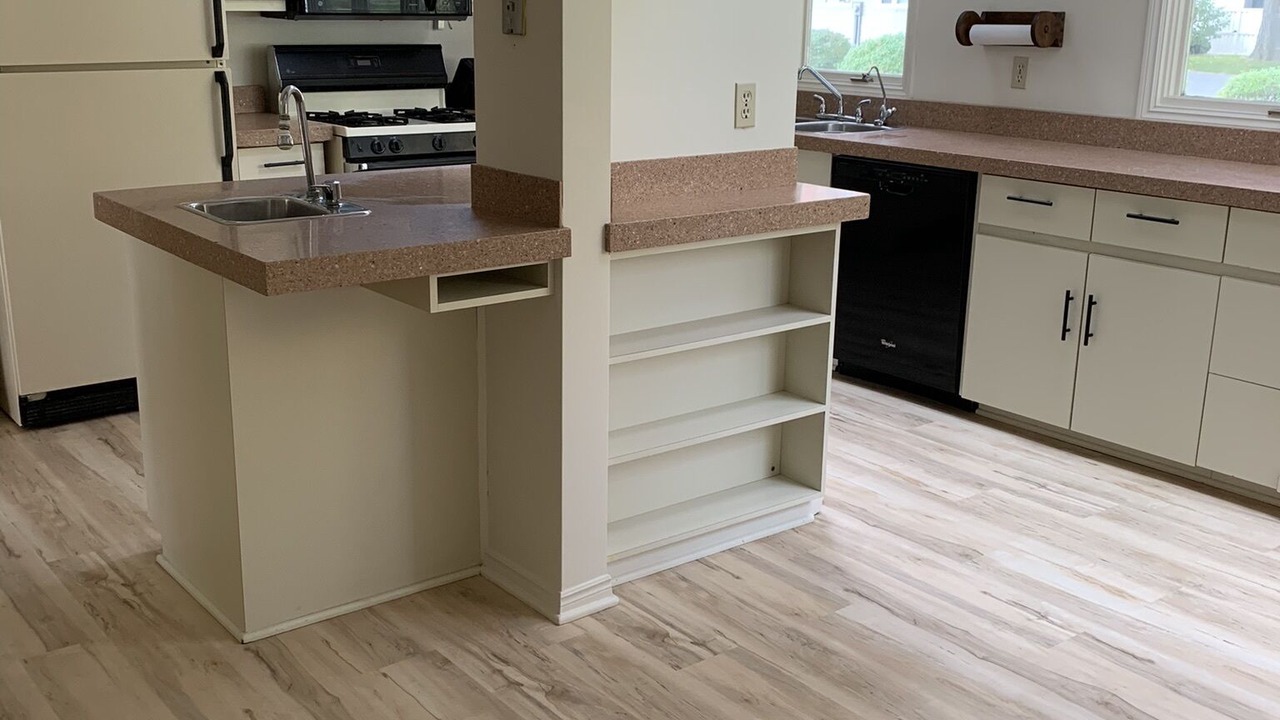 Photo of Kitchen in Boblo Island