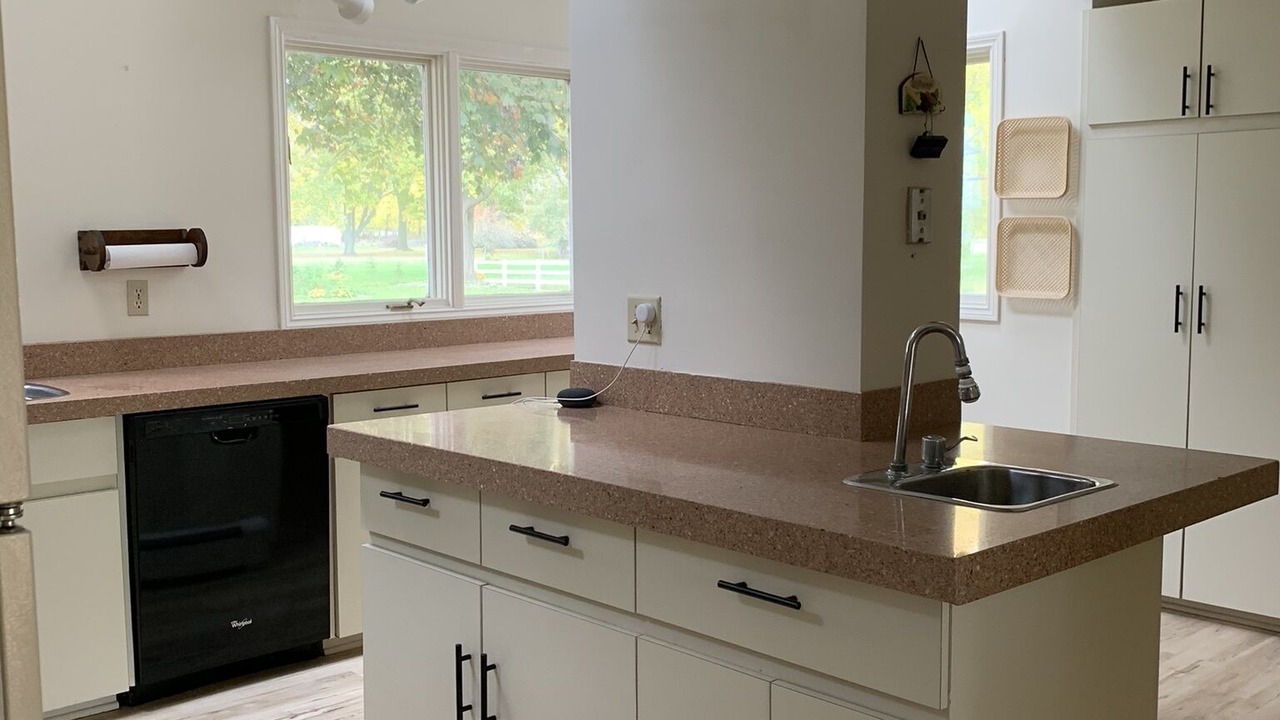 Photo of Kitchen in Boblo Island
