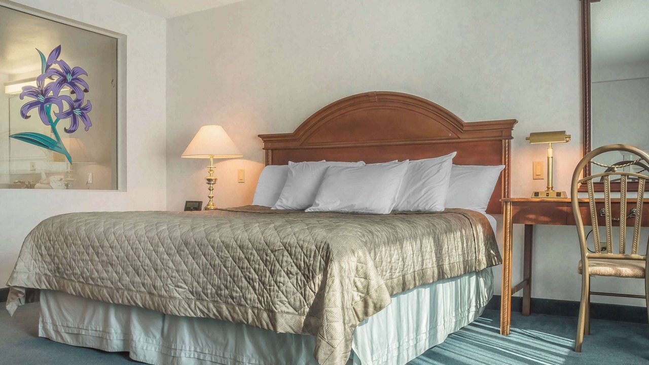 Photo of Bedroom in Fallsview
