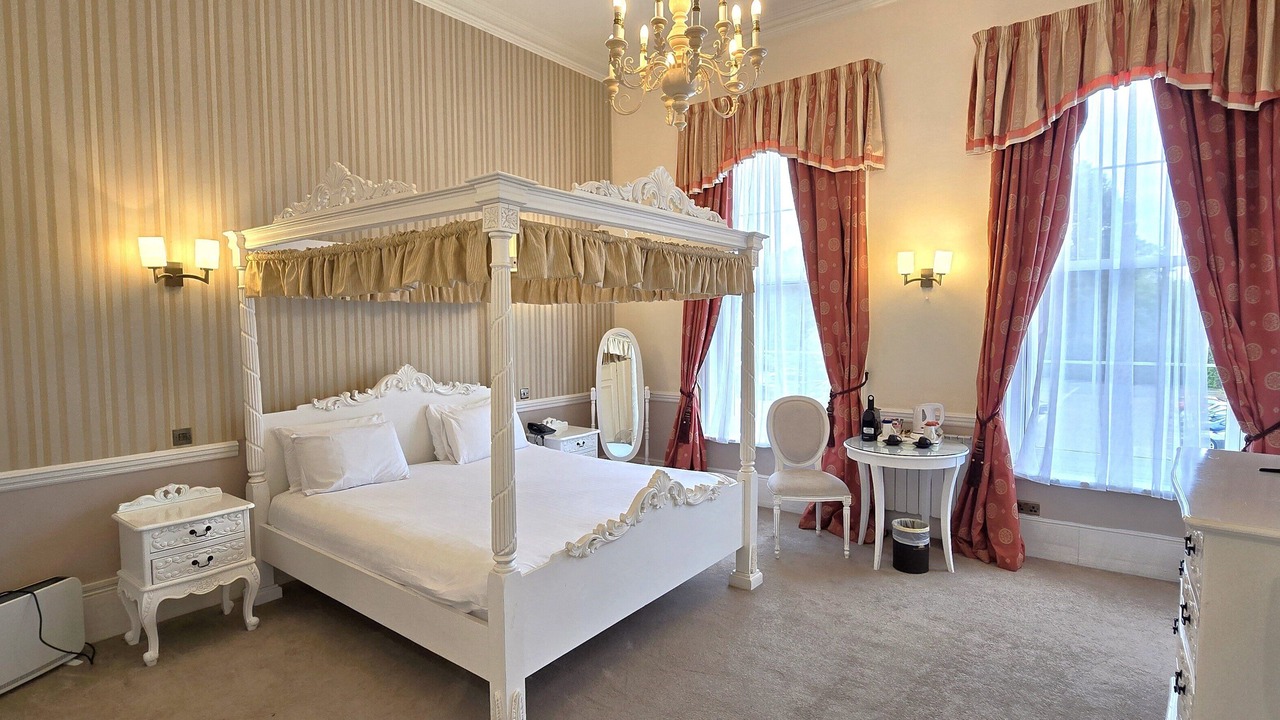 Photo of Bedroom in High Wych